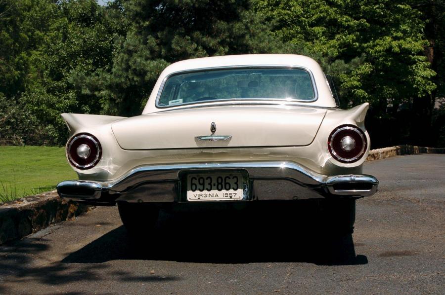  Ford Thunderbird 1957 года  (фото 30 из 86)